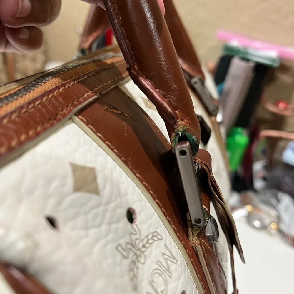 MCM PERFORATED VISETOS HANDBAG - Picture 12 of 16